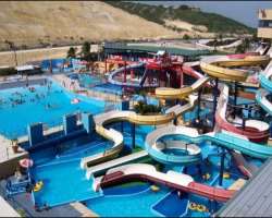 There is also a water park in the area where you can enjoy various aqua sports with high slides and other exciting rides. This visit surely gives new 